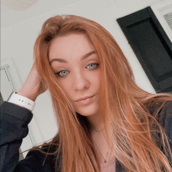 Meet your Posher, Mckenna - Picture 1 of 1